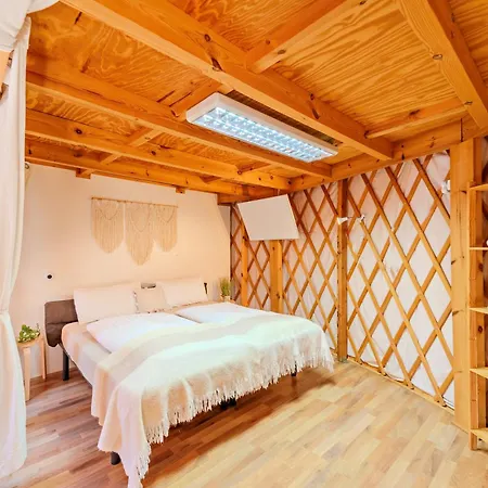 Camp Y Nino Luxury tent